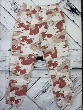 Wild Fable Y2K Camo Cargo Utility Joggers/Pants Rose Tan Women’s Size 6 NWOT